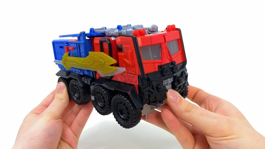 Image Of Beast Mode Optimus Prime From Transformers Rise Of The Beasts  (23 of 37)